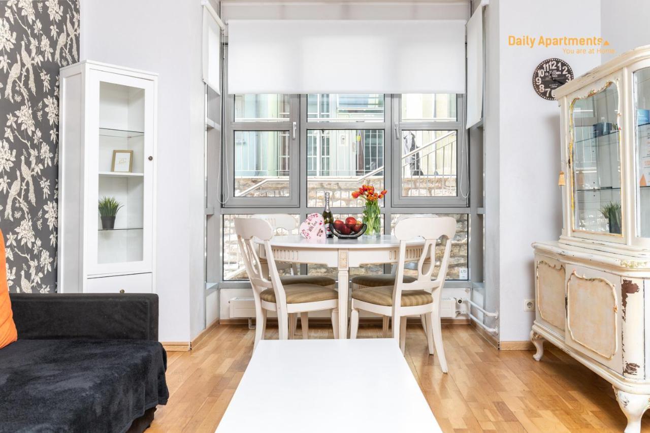 טאלין Luxury Suites - Noblessner With Sauna מראה חיצוני תמונה